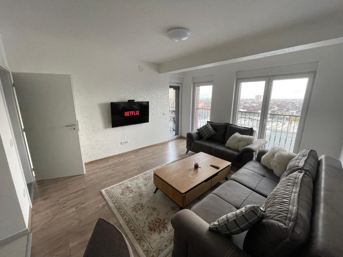פריזאי Shooter Apartments מראה חיצוני תמונה
