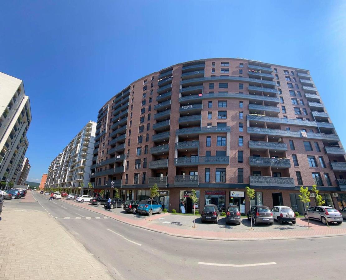 פריזאי Shooter Apartments מראה חיצוני תמונה