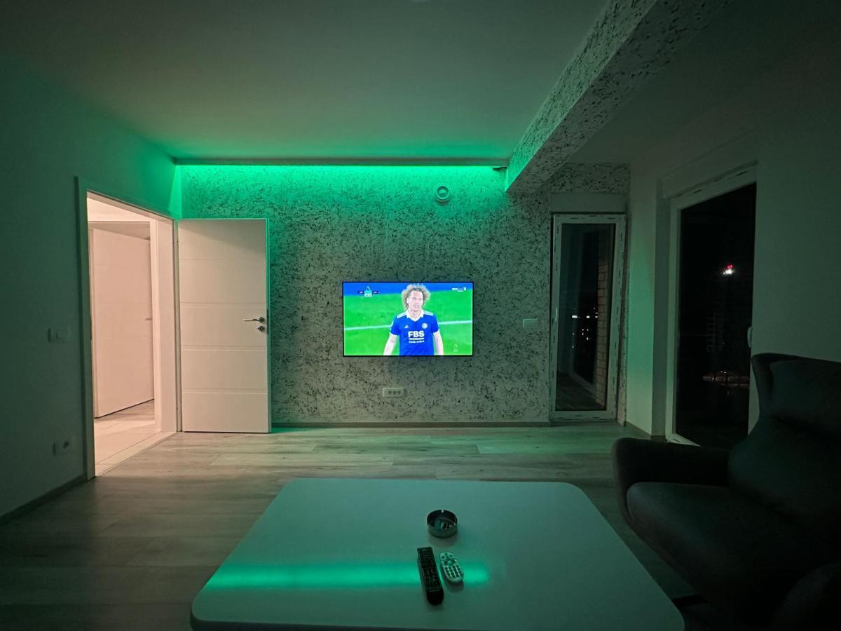פריזאי Shooter Apartments מראה חיצוני תמונה